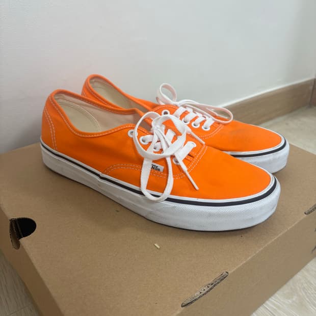 반스 어센틱 오렌지 260