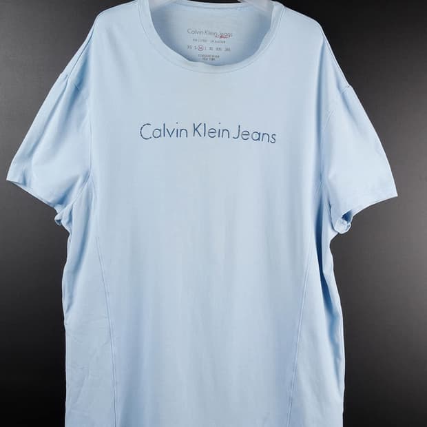 CK 하늘색 반팔티