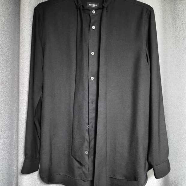 송지오옴므 타이 셔츠 팝니다ㅡ솔리드.타임옴므.시스템