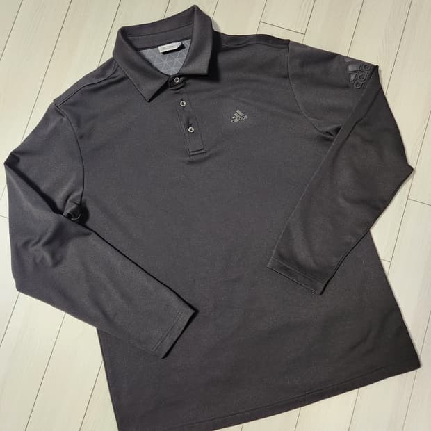 아디다스 카라 폴로 기모 긴팔티(새상품급)2XL


오염 하자 없이 깨끗