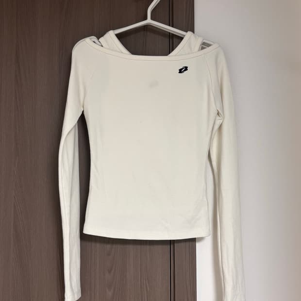 더 아이덴티티 프로젝트. 레이어드 롱슬리브