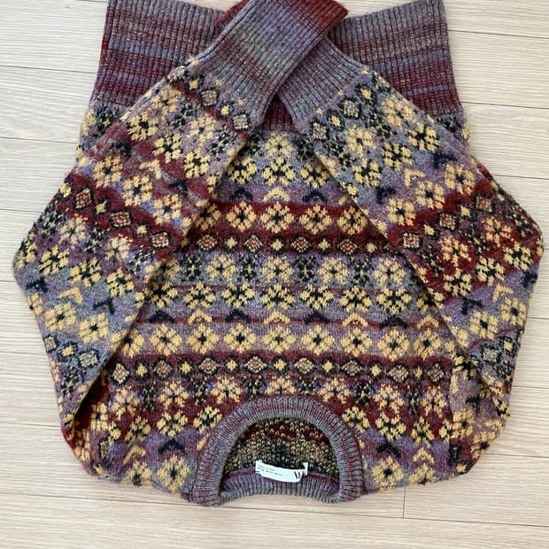 자라 패턴 니트 m사이즈