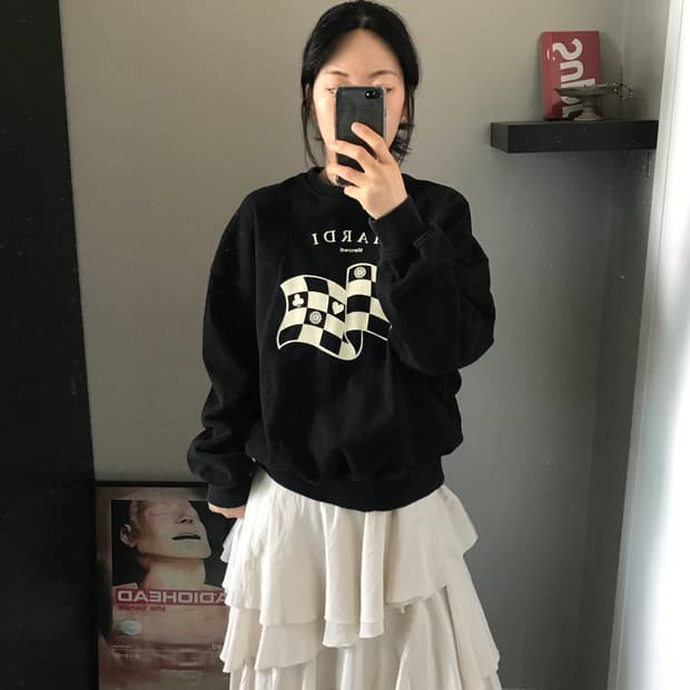 마르디 메크르디 블랙 맨투맨