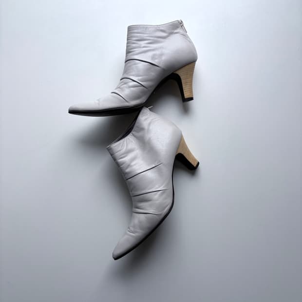 안나수이 앵클 드레이프 부츠