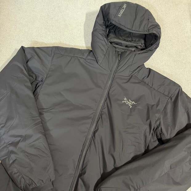 [L] 아크테릭스 아톰 sv 블랙 후디 (헤비웨이트)