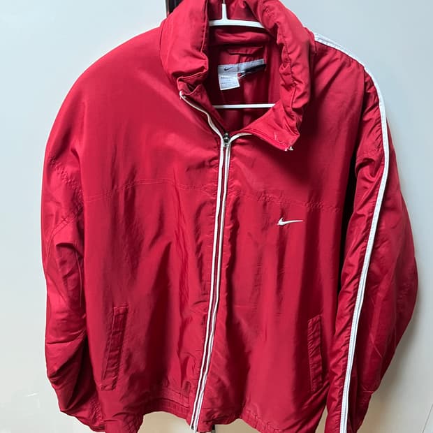 나이키 빈티지 바람막이 판매합니다 XL