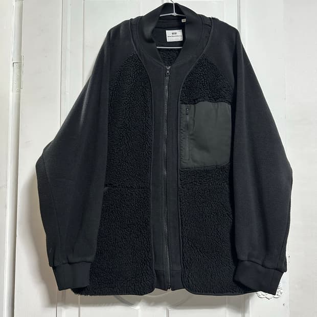 유니클로 화이트마운티니어링 플리스