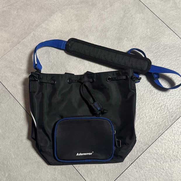 아더에러 피넛백