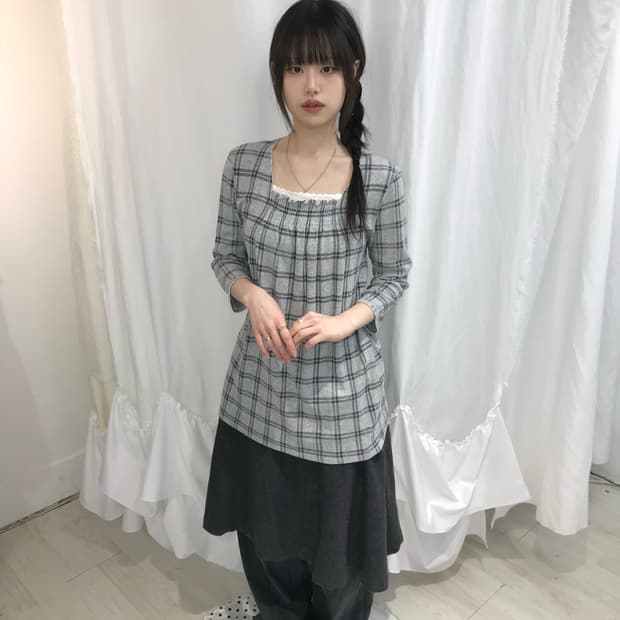 ⊹ Theoria Grey Check Frill Top
