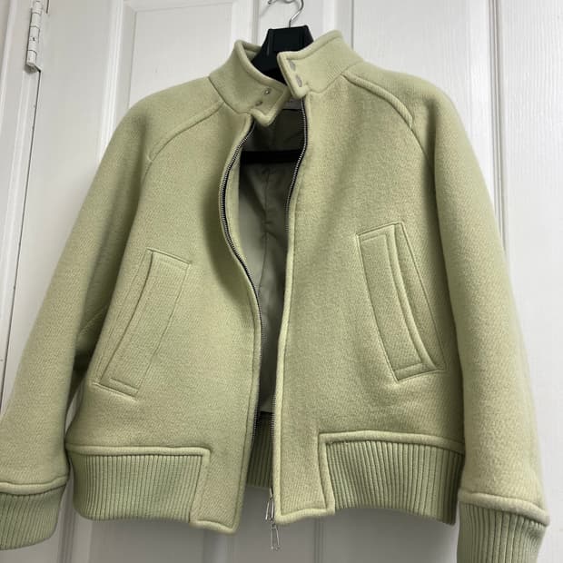 애프터프레이 해링턴자켓 아보카도 색상