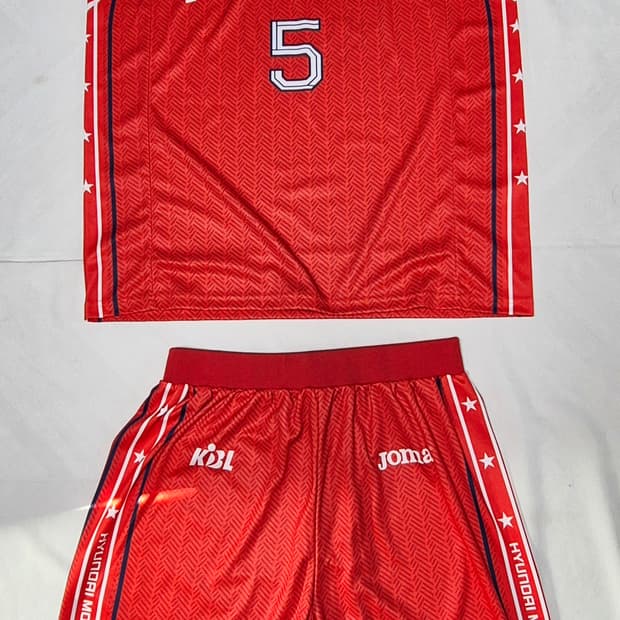 울산 현대모비스 얼트 김지완 실착 상하의 유니폼 팝니다