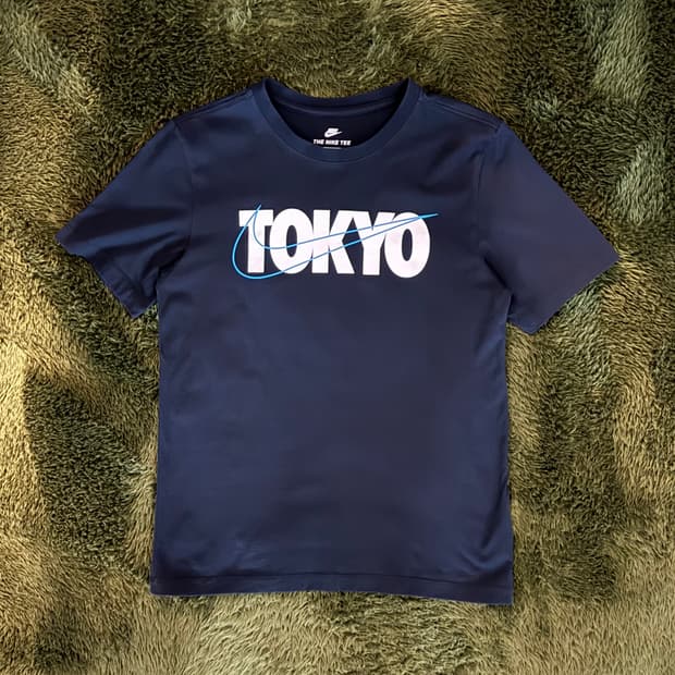 [M] 나이키 도쿄 텍스쳐드 스우시 로고 티셔츠 네이비