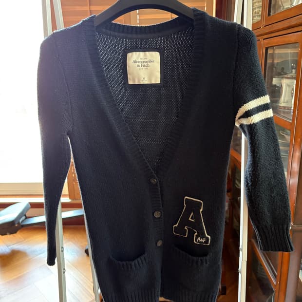 아베크롬비 가디건