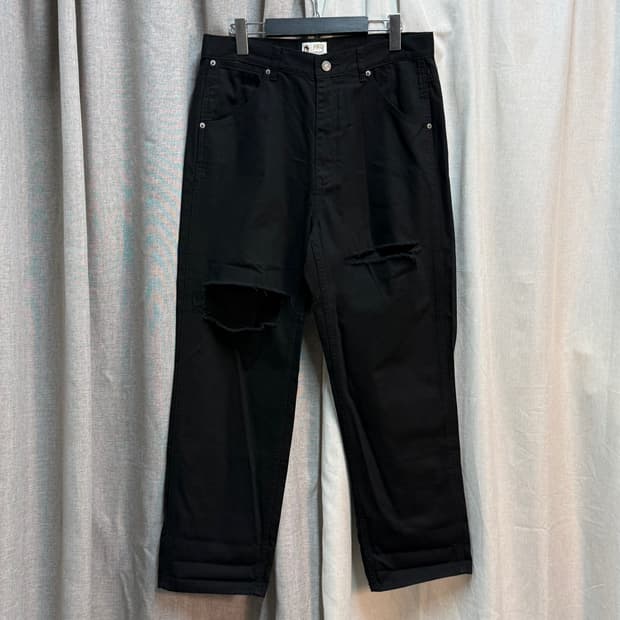 [32] HAZZYS PHIZ 헤지스 피즈 블랙 데미지 팬츠 흑청