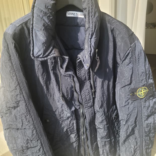 스톤아일랜드 NYLON SHEEN 다운자켓 L사이즈(희귀)