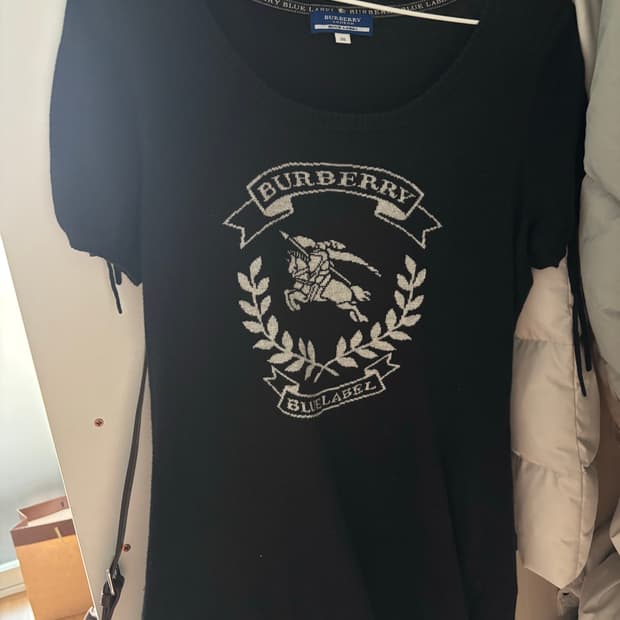 버버리 반팔 니트 블랙