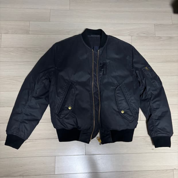 아크네스튜디오 봄버 