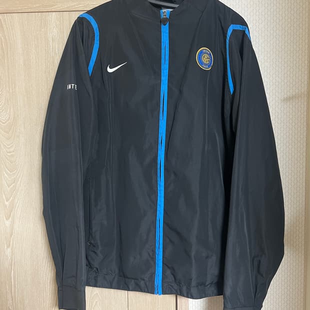 06-07 나이키 올드스쿨 인터밀란 인테르 블랙 블루 바람막이 레인자켓