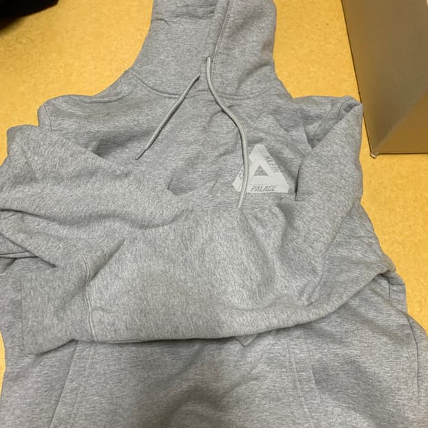 [M] 캘빈 클라인 팔라스 후드티