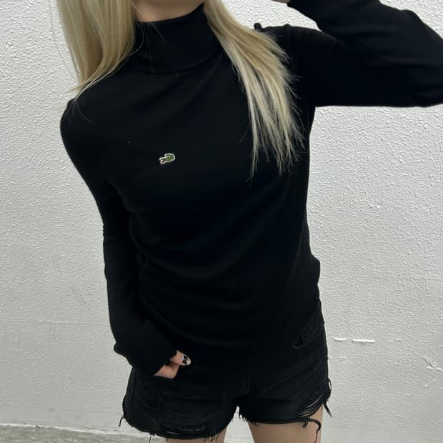 라코스테 미니로고 블랙 터틀넥 니트 36