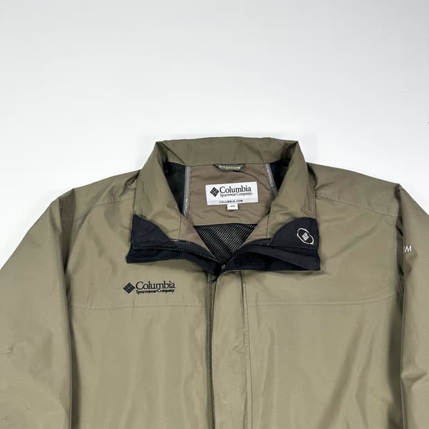 컬럼비아 고어텍스 티타늄 브라운 바람막이 자켓 (XXL)