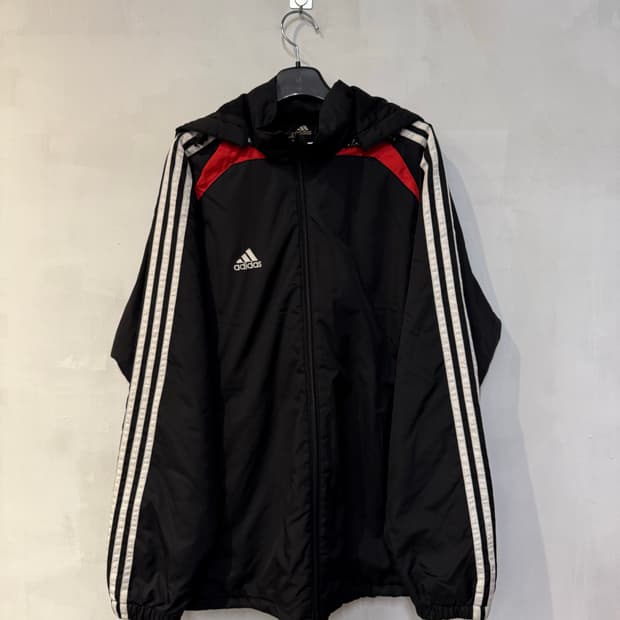아디다스 블랙 패딩바람막이