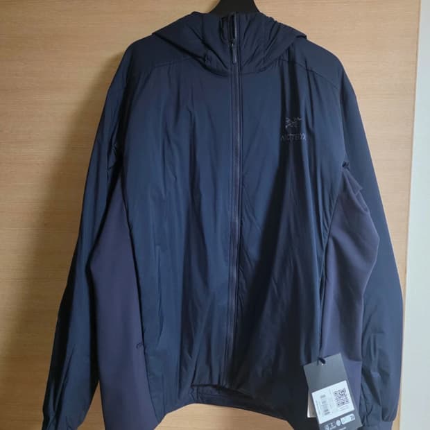 아크테릭스 아톰  XL사이즈  한글 가격텍 있어서 에이에스 문제 없구요 