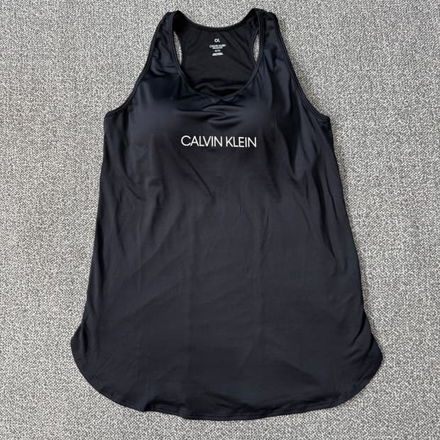 캘빈클라인 퍼포먼스 블랙 화이트 스펠아웃로고 리플렉티브 슬리브리스