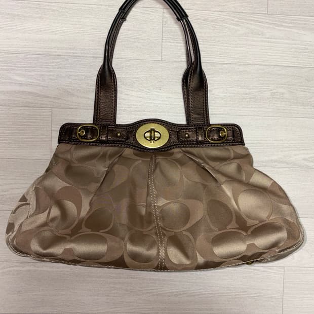 코치 빈티지 숄더백