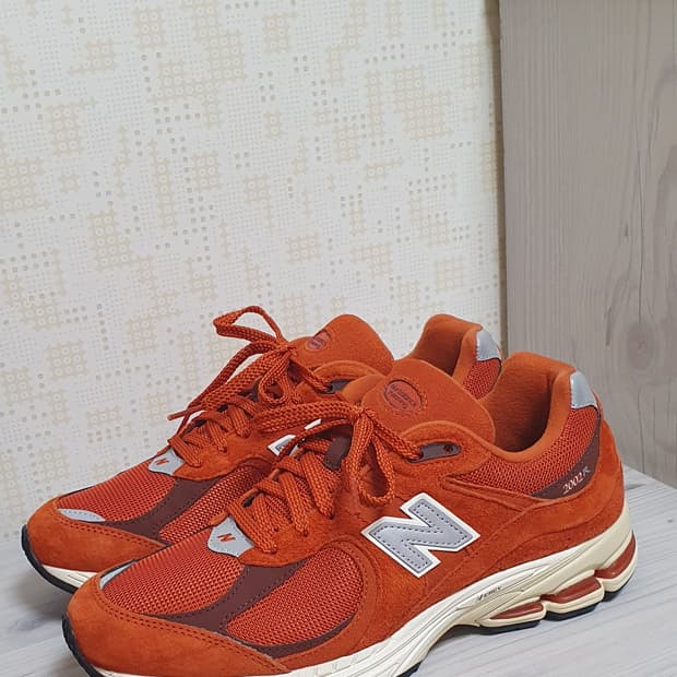 뉴발란스 2002 러스트 옥사이드 265사이즈 판매