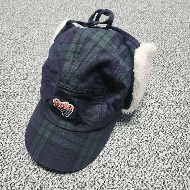 Gola 골라 체크 귀달이 군밤모자