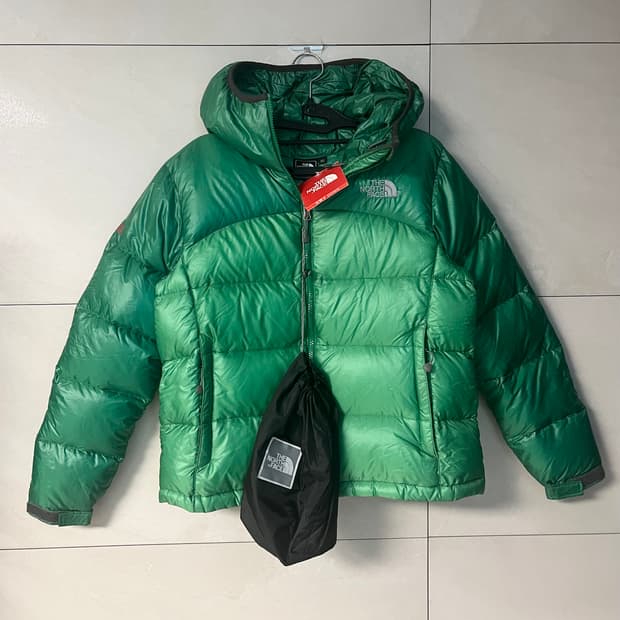 새상품 노스페이스 써밋 아콘 패딩 [M]