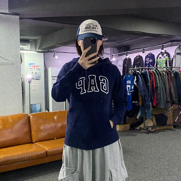 갭 빅로고 미니멀 박시핏 후드 집업 B3024