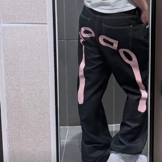 새상품) 오도어 logo drop denim in pink 데님