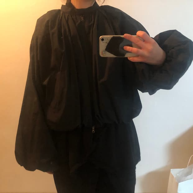 아모멘토 벌룬 퍼프 자켓 