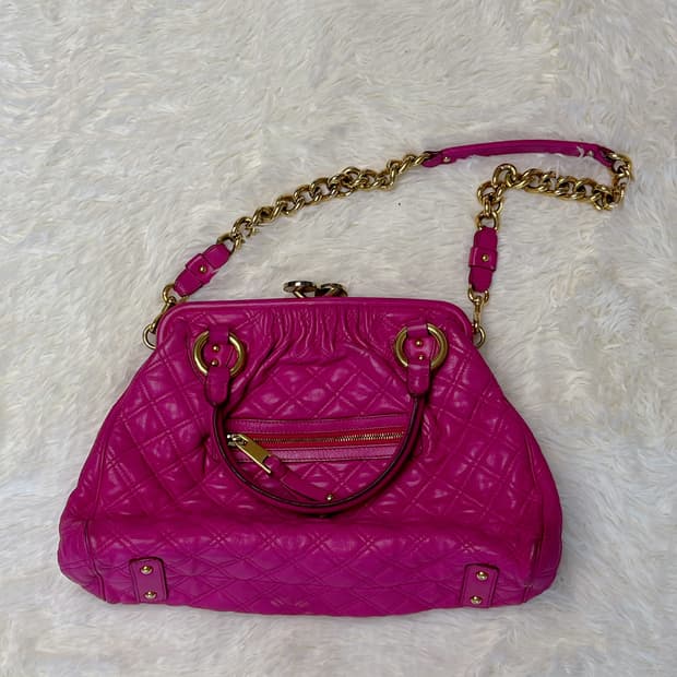 마크제이콥스 핫핑크 숄더백