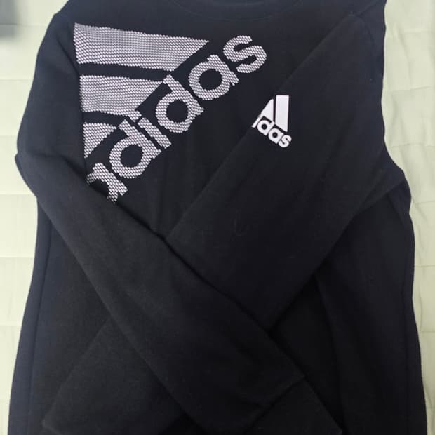 아디다스 맨투맨