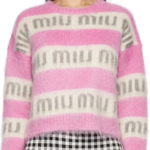 miumiu 모헤어 크롭 니트