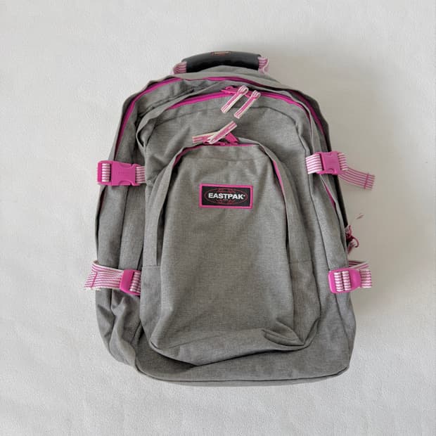 이스트팩(EASTPAK) 백팩