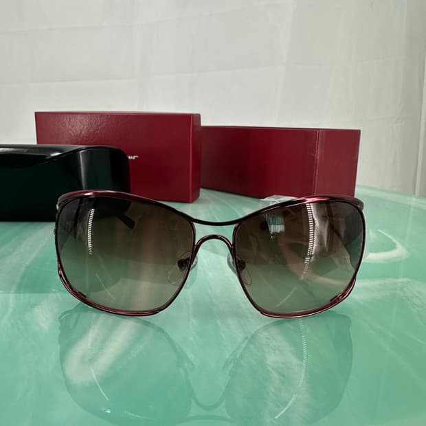 [정품 새상품 무료배송] 페라가모 여성 선글라스