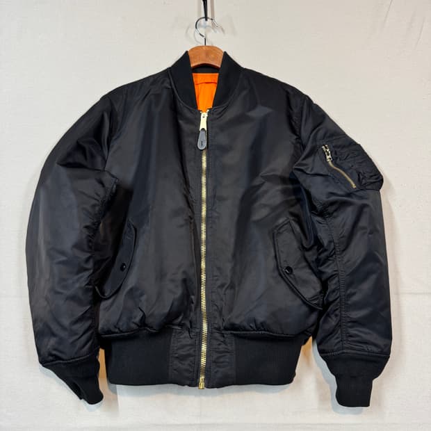 M) 알파인더스트리 MA-1 마원 항공점퍼 블랙 레귤러핏