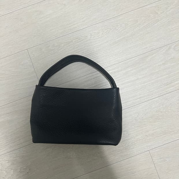 블랙 레더 토트백