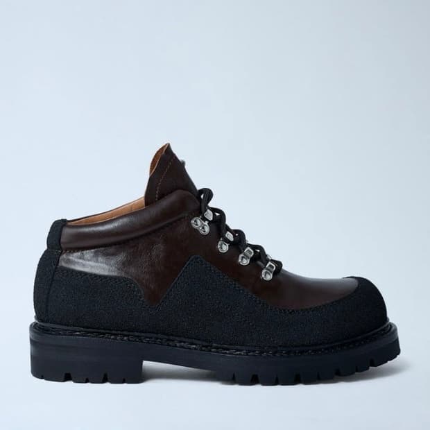 아워레가시 퀘스트 부츠 42사이즈 팝니다