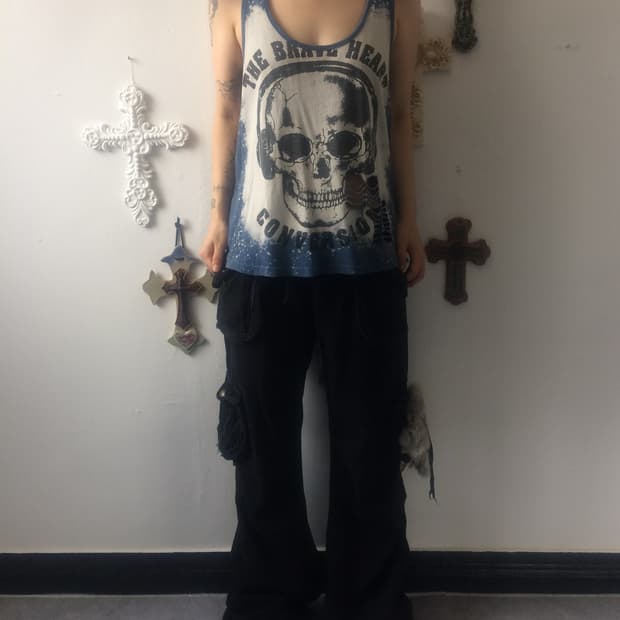 Skull damage sleeveless