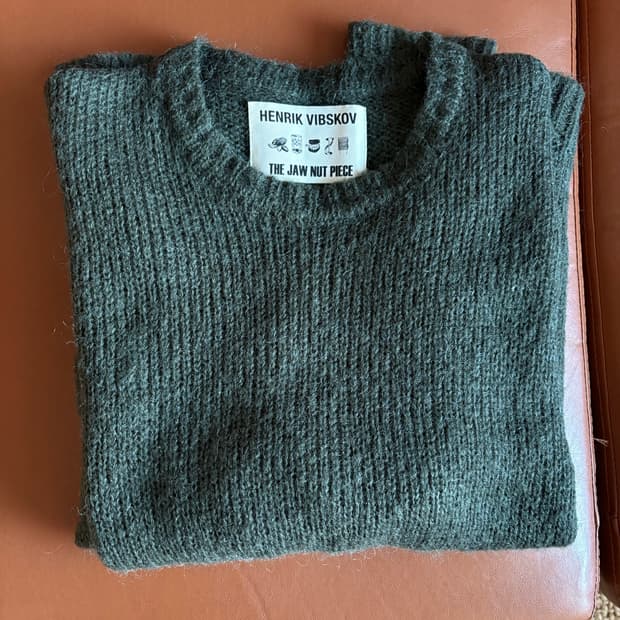 Henrik Vibskov(헨릭 빕스코브) 카키 니트 스웨터 S