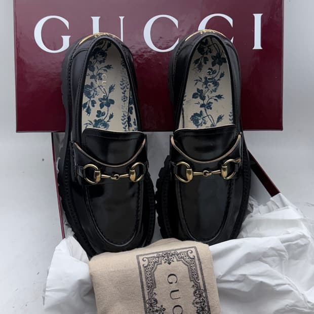 정품)구찌레더 235