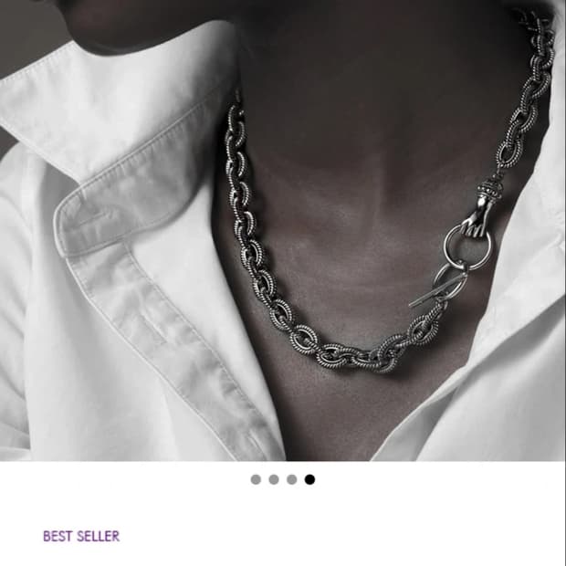 파나쉬 Grab Your Eye Hand Clasp Necklace
