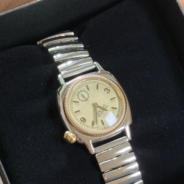 솔로이스트 바그워치 32mm