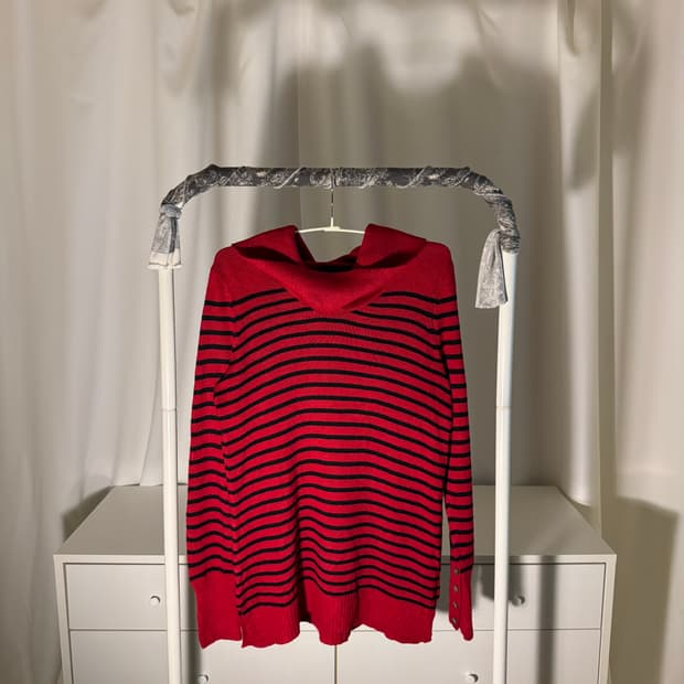 loose-neck stripe turtleneck 