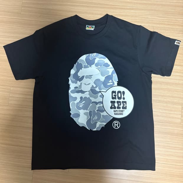 베이프 하라주쿠 한정 반팔티 새상품